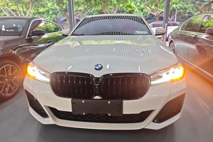 Used BMW 5 Series 2021 530Li Luxury Edition M Sport Package Front