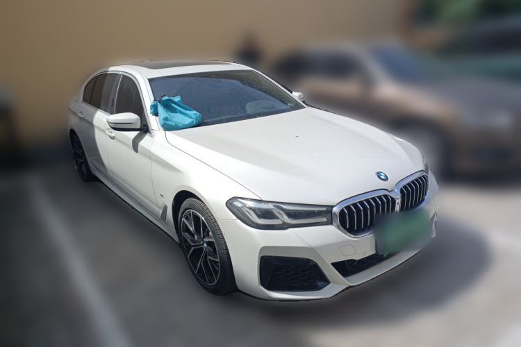 Used BMW 5 Series 2021 530Li Luxury Edition M Sport Package Front Right 45 Deg
