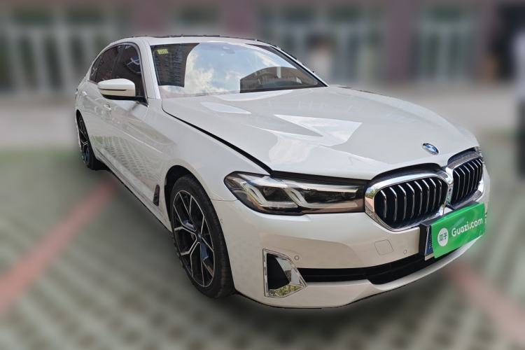 Used BMW 5 Series 2021 530Li Luxury Edition Premium Package Front Right 45 Deg