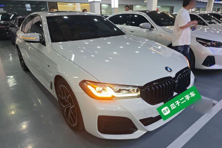 Used BMW 5 Series 2021 530i M Sport Package Front Right 45 Deg