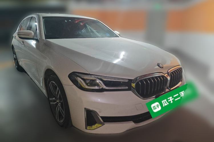 Used BMW 5 Series 2021 530Li Leading Luxury Package Front Right 45 Deg