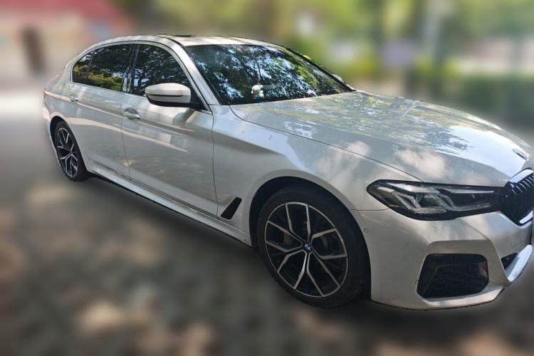 Used BMW 5 Series 2021 530Li Luxury Edition M Sport Package Front Right 45 Deg