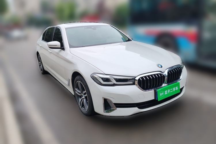 Used BMW 5 Series 2021 530Li Leading Luxury Package Front Right 45 Deg