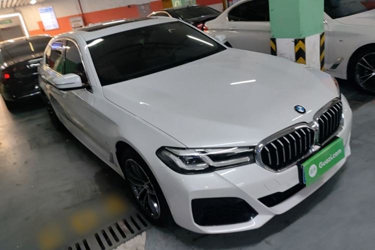 Used BMW 5 Series 2021 525Li M Sport Package Front Right 45 Deg
