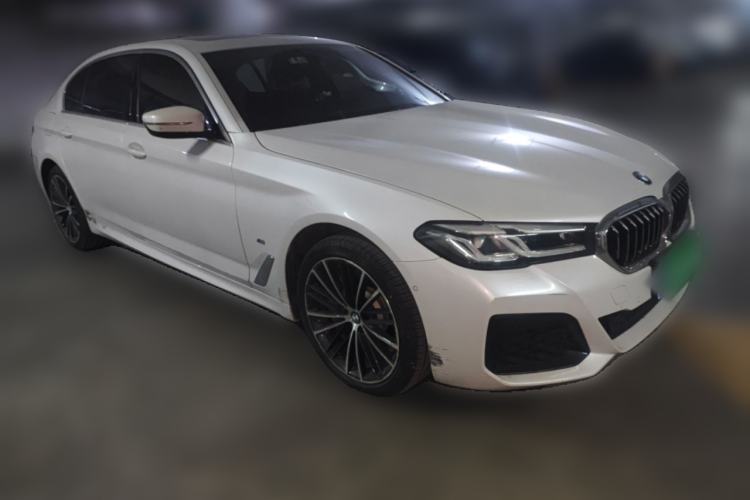 Used BMW 5 Series 2021 530Li Leading Model M Sport Package Front Right 45 Deg
