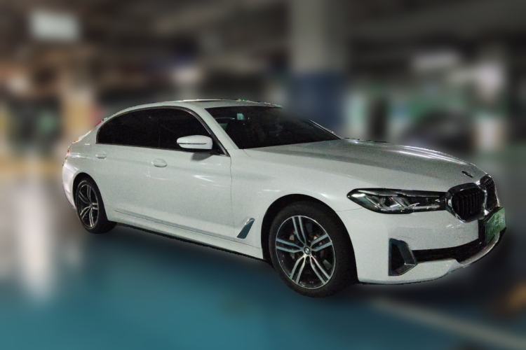 Used BMW 5 Series 2021 Restyled 530Li Leading Edition Luxury Package Front Right 45 Deg