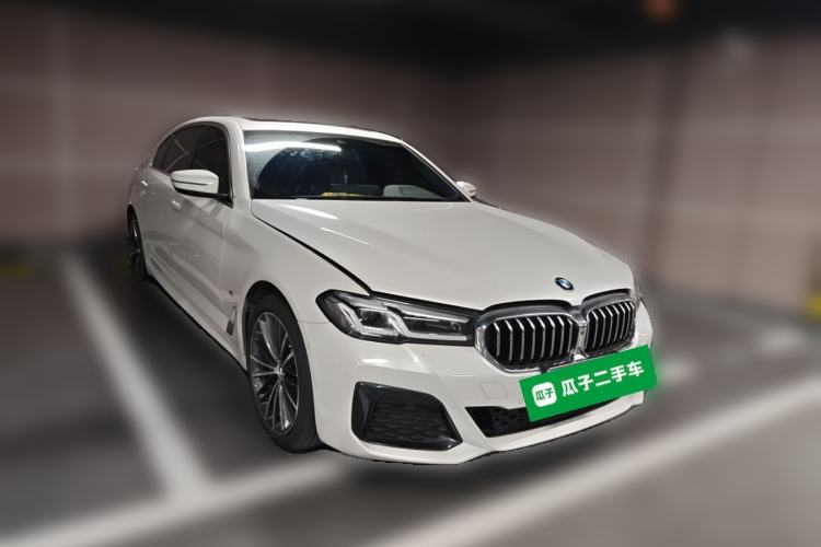 Used BMW 5 Series 2021 530Li Leading Model M Sport Package Front Right 45 Deg