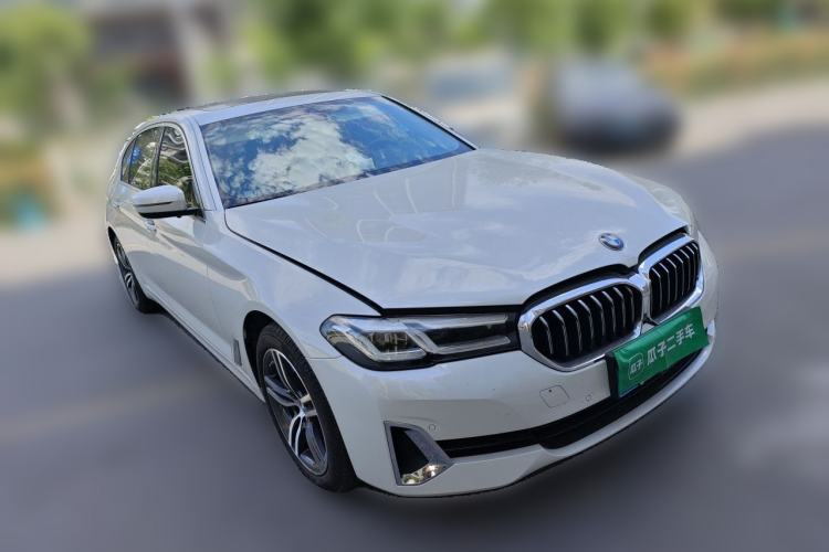 Used BMW 5 Series 2021 530Li Leading Model M Sport Package Front Right 45 Deg