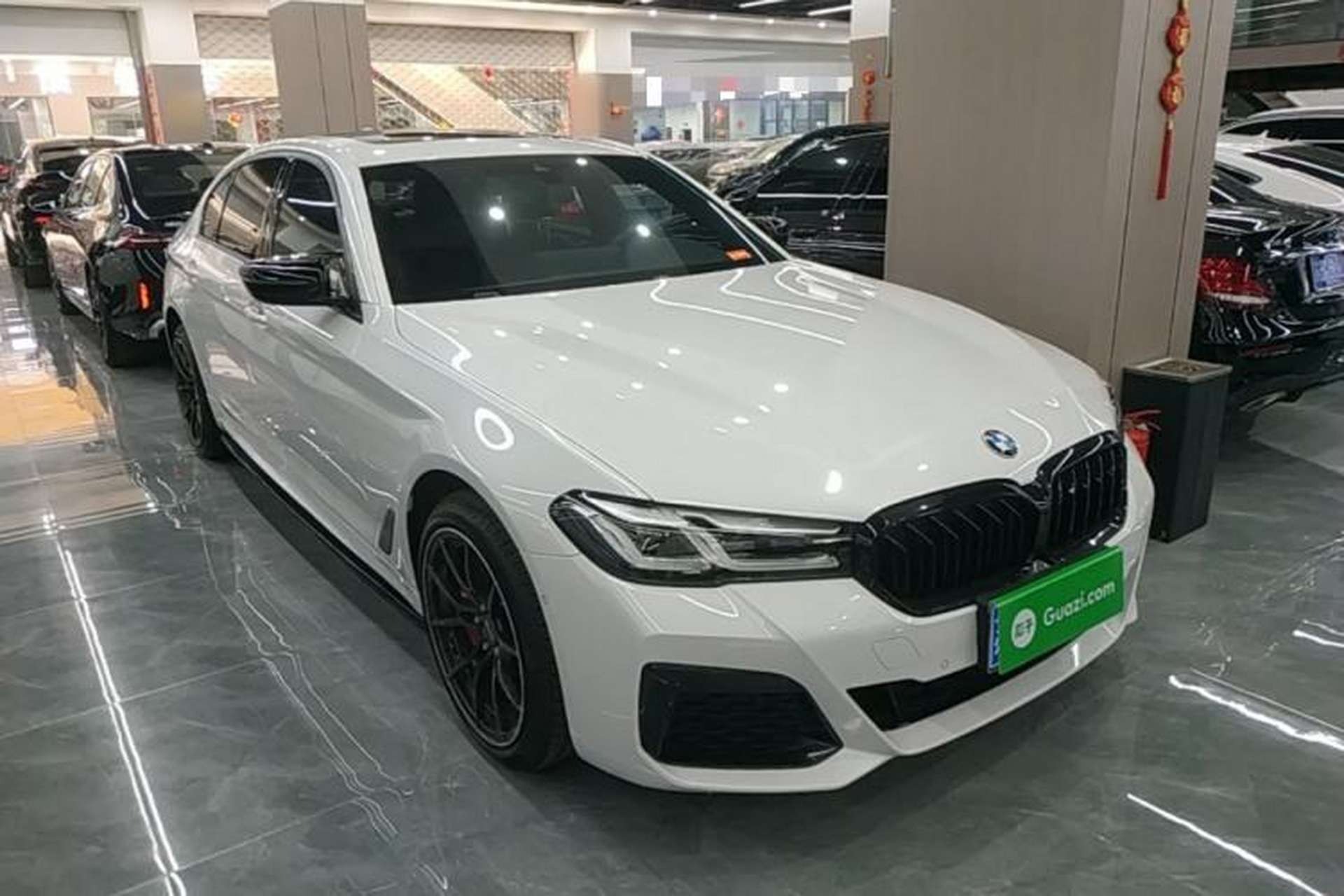 Used BMW 5 Series 2021 530Li Leading Model M Sport Package Front Right 45 Deg