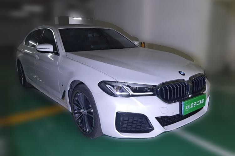 Used BMW 5 Series 2021 530Li Leading Model M Sport Package Front Right 45 Deg