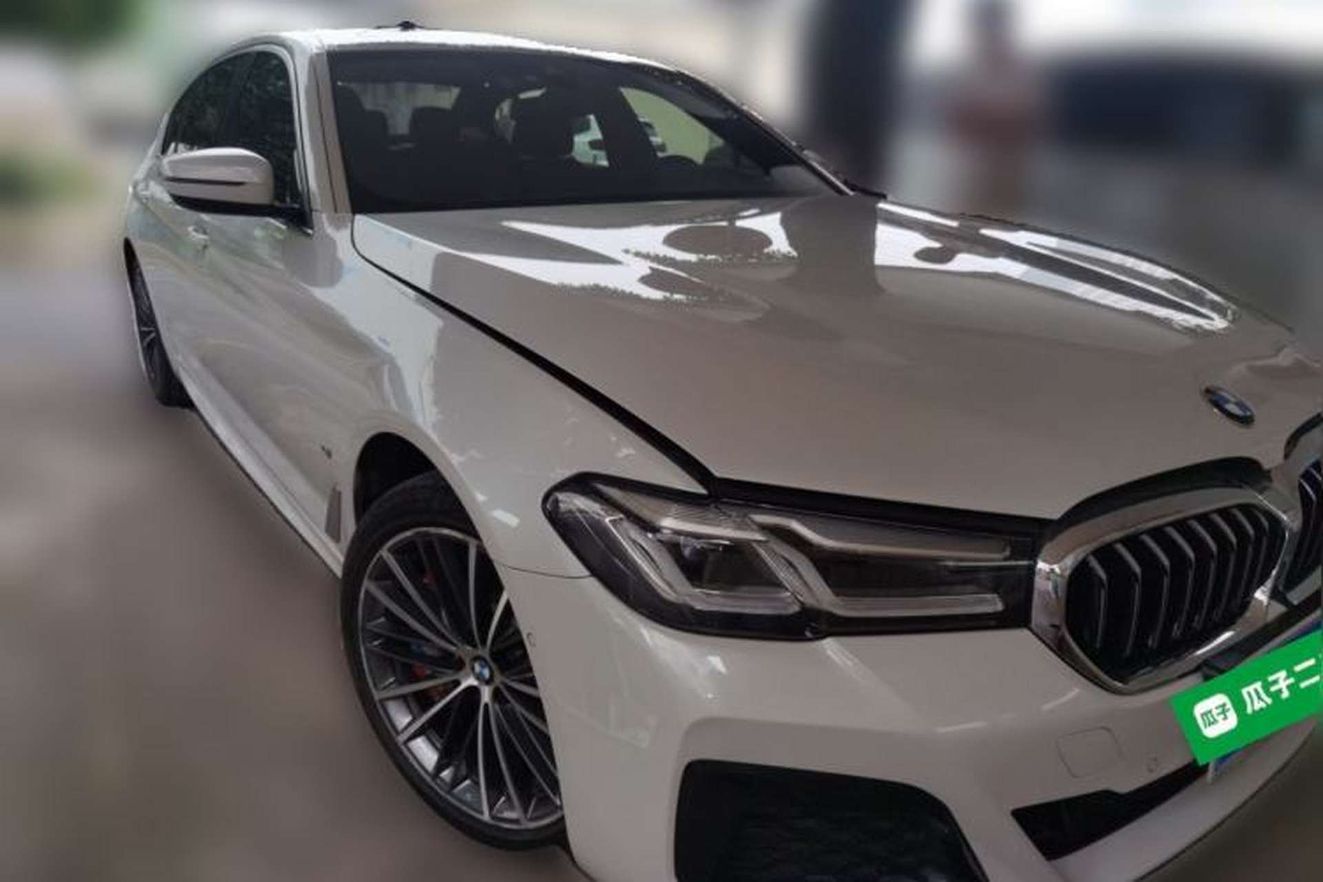 Used BMW 5 Series 2021 Facelifted 530Li Leading Edition M Sport Package Front Right 45 Deg
