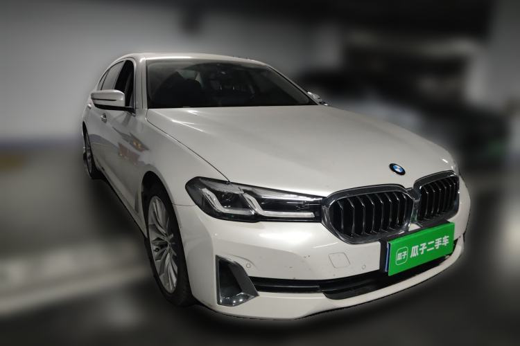 Used BMW 5 Series 2021 530Li Luxury Edition Premium Package Front Right 45 Deg