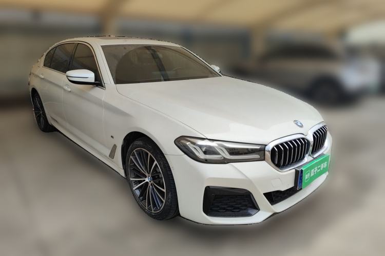Used BMW 5 Series 2021 530Li Leading Model M Sport Package Front Right 45 Deg