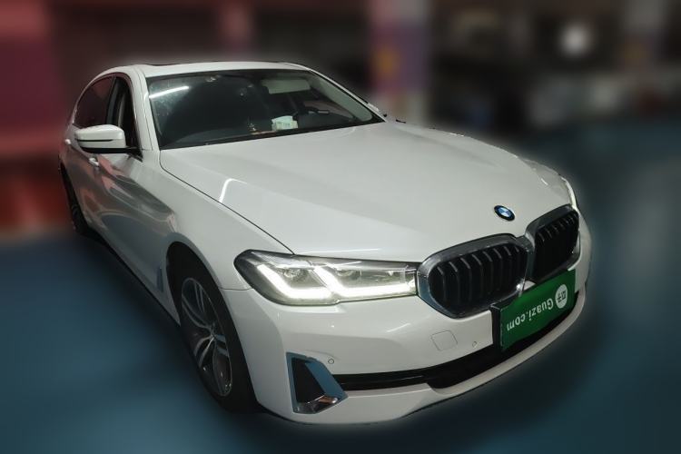 Used BMW 5 Series 2021 530Li Leading Luxury Package Front Right 45 Deg