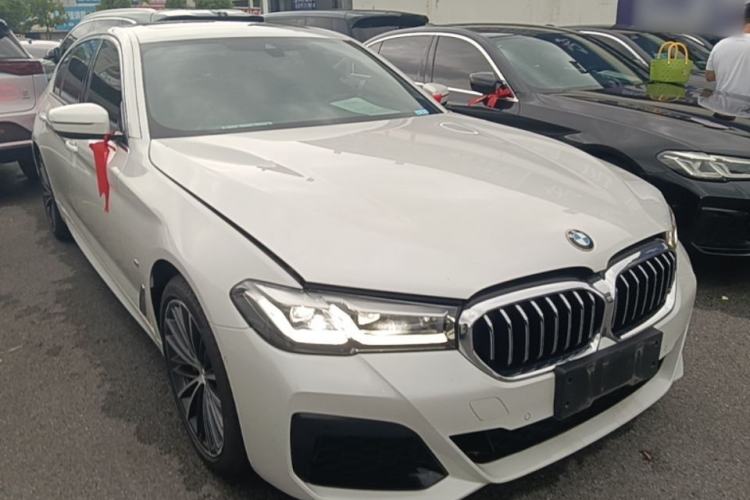 Used BMW 5 Series 2021 530Li Leading Model M Sport Package Front Right 45 Deg