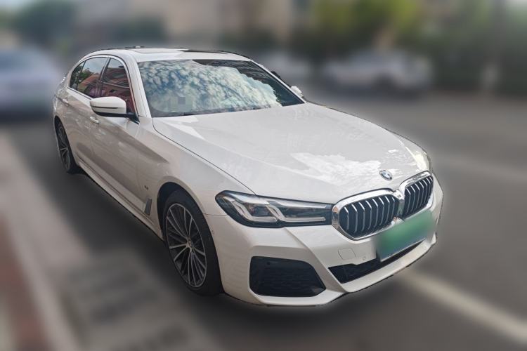 Used BMW 5 Series 2021 530Li Leading Model M Sport Package Front Right 45 Deg
