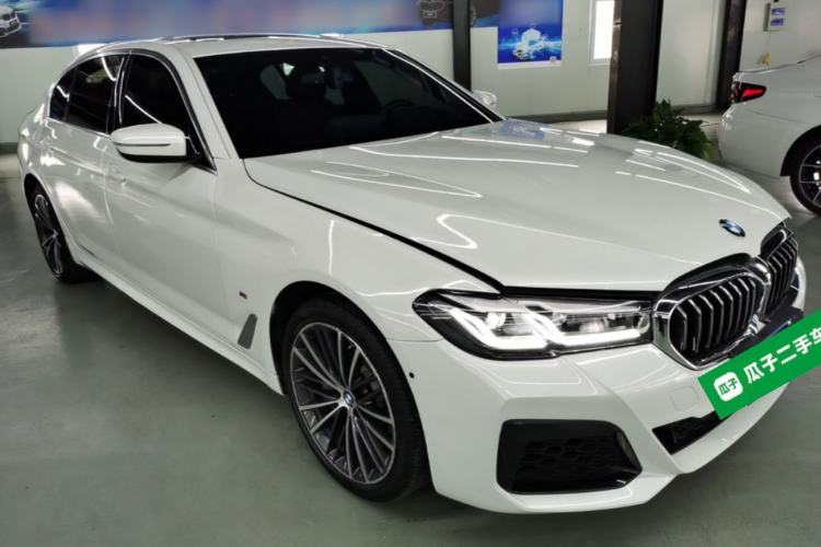 Used BMW 5 Series 2021 530Li Leading Model M Sport Package Front Right 45 Deg
