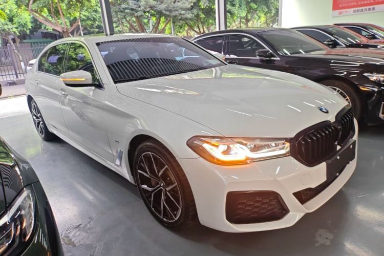Used BMW 5 Series 2021 530Li Luxury Edition M Sport Package Front Right 45 Deg