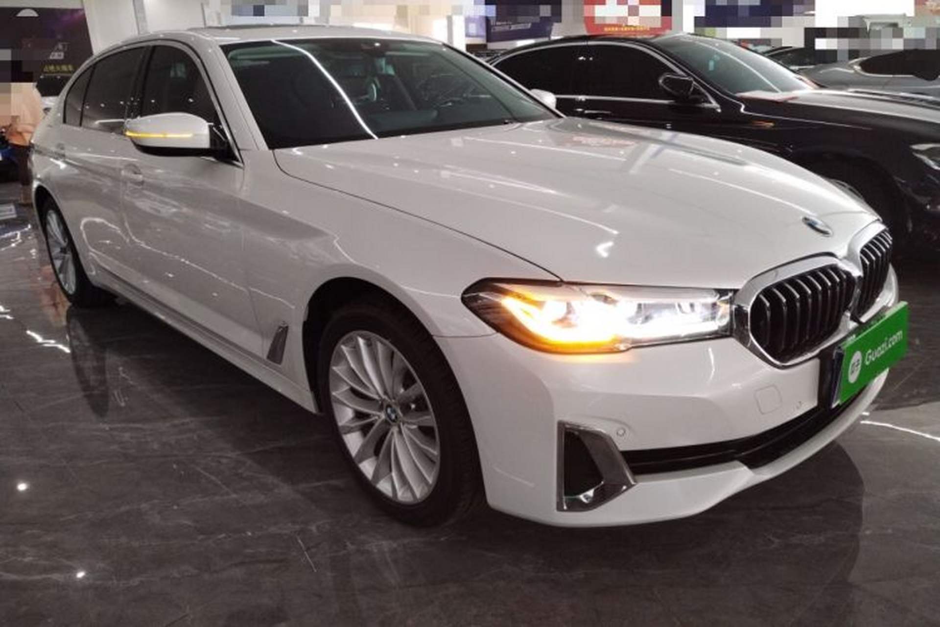 Used BMW 5 Series 2021 Updated Version 525Li Luxury Package Front Right 45 Deg