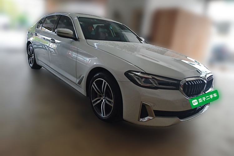 Used BMW 5 Series 2021 Restyled 530Li Leading Edition Luxury Package Front Right 45 Deg