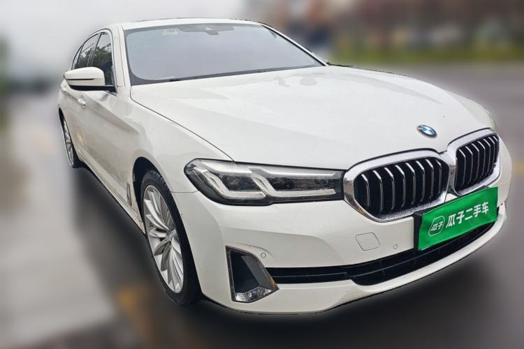 Used BMW 5 Series 2021 530Li Luxury Edition Premium Package Front Right 45 Deg
