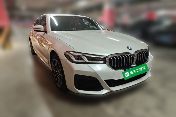 Used BMW 5 Series 2021 525Li M Sport Package Front Right 45 Deg