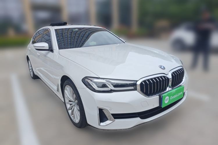 Used BMW 5 Series 2021 530Li Luxury Edition Premium Package Front Right 45 Deg
