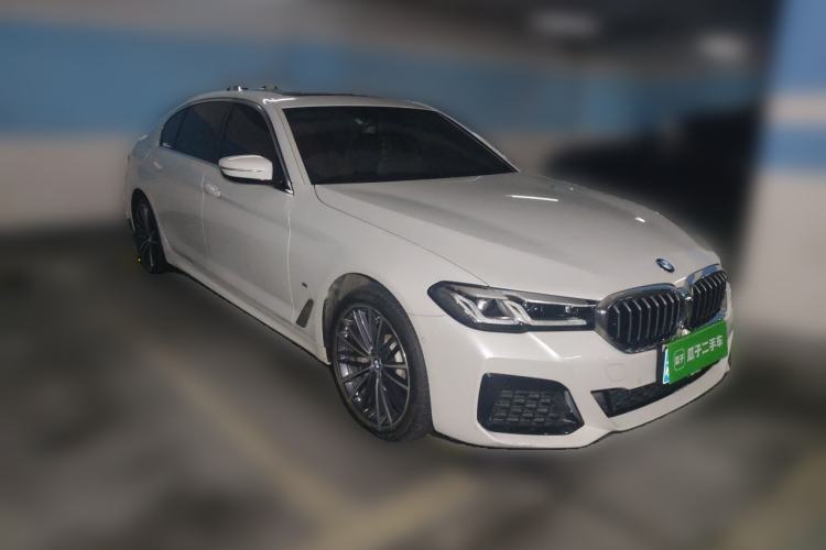 Used BMW 5 Series 2021 530Li Leading Model M Sport Package Front Right 45 Deg