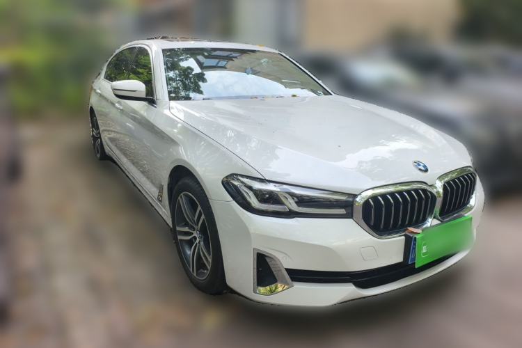 Used BMW 5 Series 2021 530Li Leading Luxury Package Front Right 45 Deg
