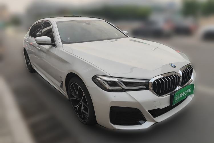 Used BMW 5 Series 2021 525Li M Sport Package Front Right 45 Deg