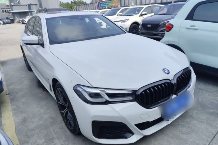 Used BMW 5 Series 2021 530i M Sport Package Front Right 45 Deg
