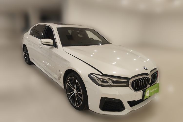 Used BMW 5 Series 2021 530Li Leading Model M Sport Package Front Right 45 Deg