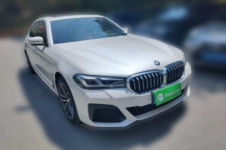 Used BMW 5 Series 2021 525Li M Sport Package Front Right 45 Deg