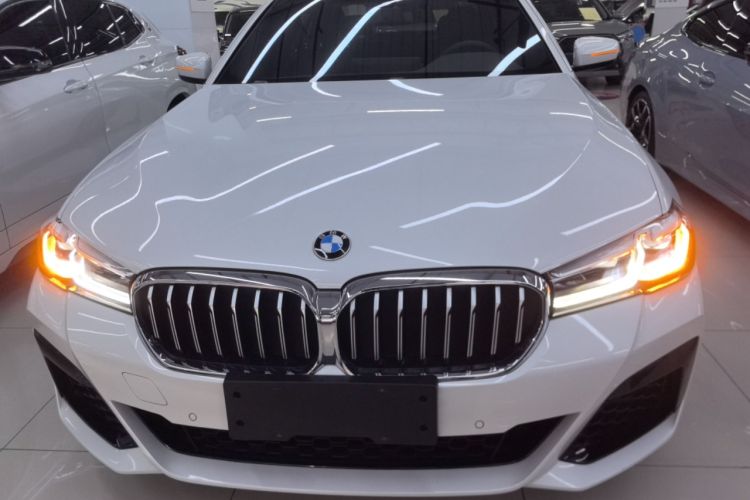 Used BMW 5 Series 2021 525Li M Sport Package Front