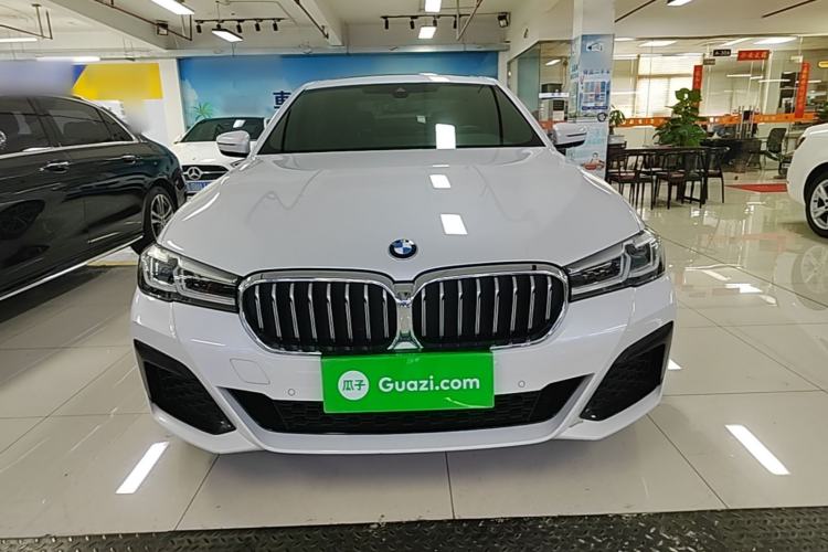 Used BMW 5 Series 2021 Facelifted 530Li Leading Edition M Sport Package Front