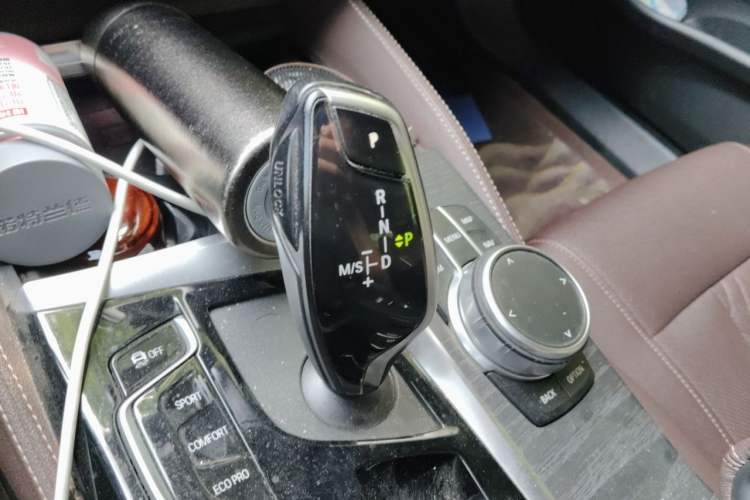 Used BMW 5 Series 2021 530Li Executive M Sport Package Gear Lever