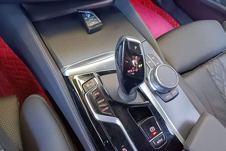 Used BMW 5 Series 2021 525i M Sport Package Gear Lever