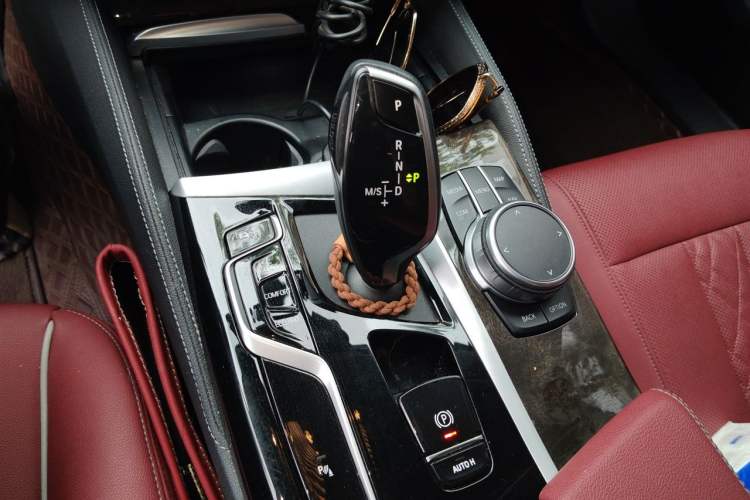 Used BMW 5 Series 2021 525Li Luxury Package Gear Lever