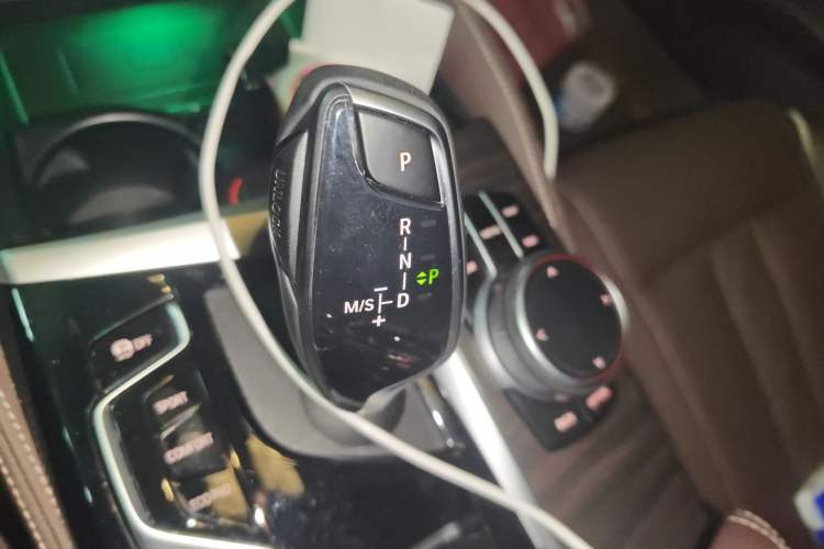 Used BMW 5 Series 2021 530Li Leading Luxury Package Gear Lever