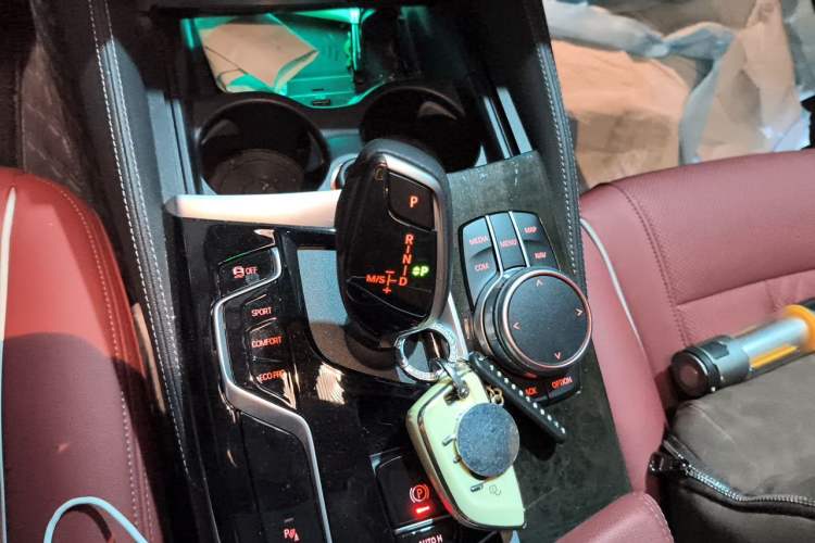 Used BMW 5 Series 2021 525Li M Sport Package Gear Lever