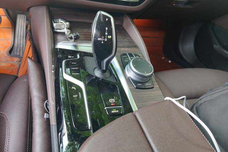 Used BMW 5 Series 2021 530Li Luxury Edition Premium Package Gear Lever