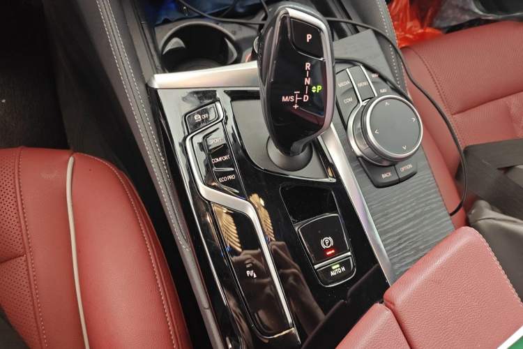 Used BMW 5 Series 2021 Facelifted 530Li Leading Edition M Sport Package Gear Lever