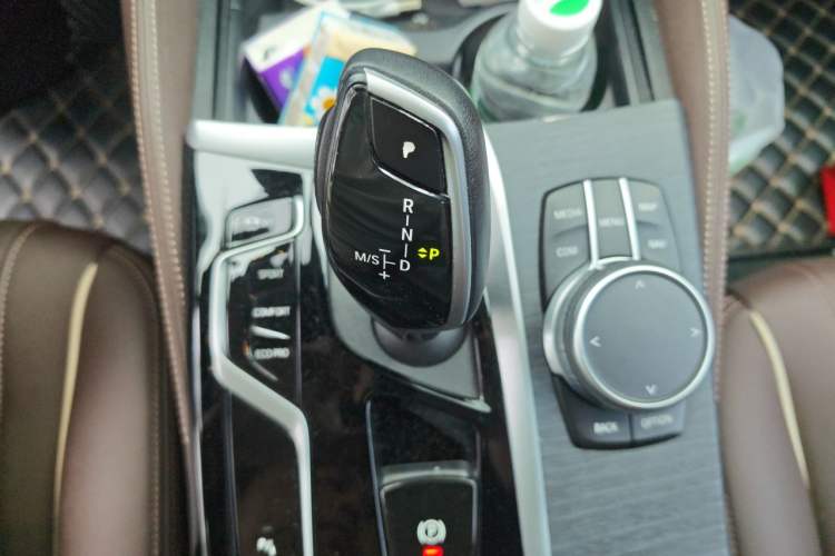 Used BMW 5 Series 2021 Facelifted 530Li Leading Edition M Sport Package Gear Lever