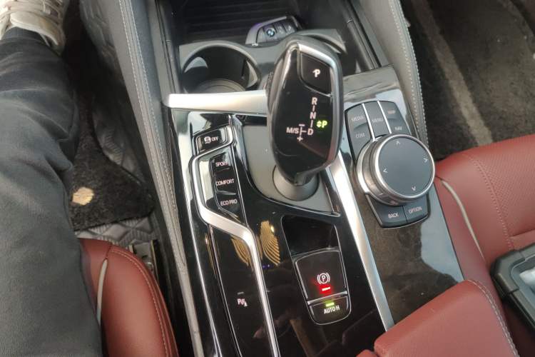 Used BMW 5 Series 2021 Facelifted 525Li M Sport Package Gear Lever