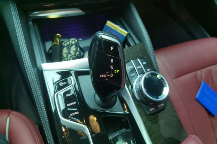 Used BMW 5 Series 2021 Facelifted 525Li M Sport Package Gear Lever
