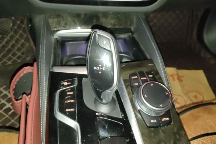 Used BMW 5 Series 2021 525Li Luxury Package Gear Lever