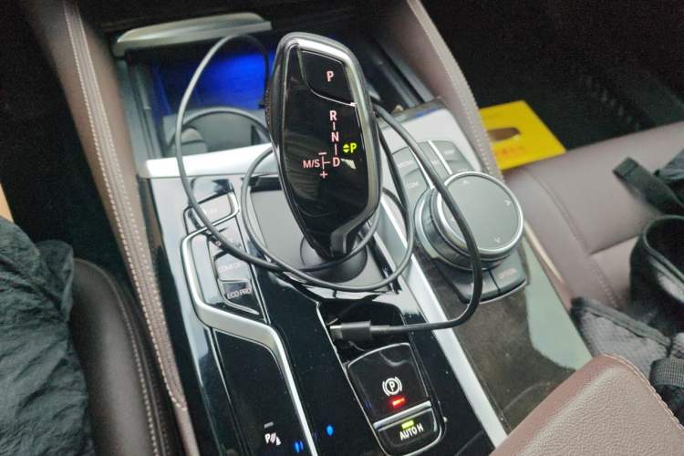 Used BMW 5 Series 2021 Facelifted 525Li M Sport Package Gear Lever