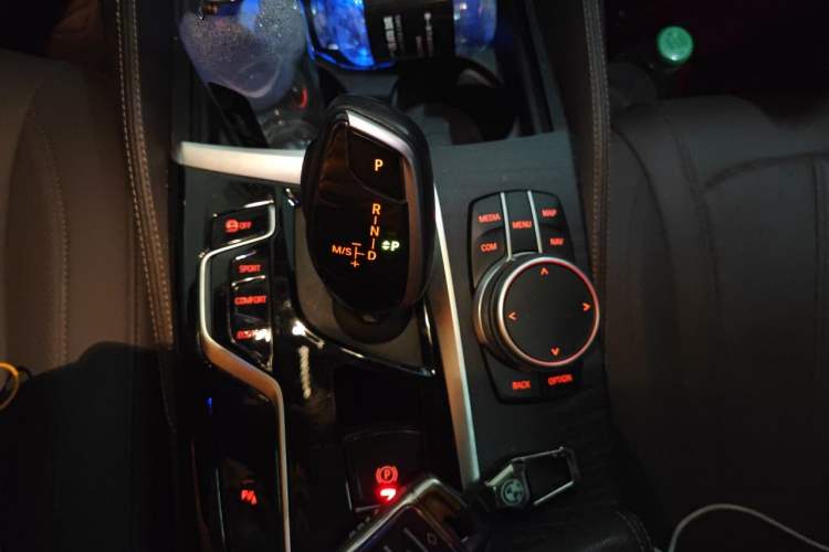 Used BMW 5 Series 2021 Facelifted 530Li Leading Edition M Sport Package Gear Lever