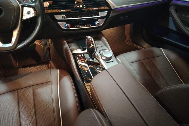 Used BMW 5 Series 2021 530Li Leading Luxury Package Gear Lever