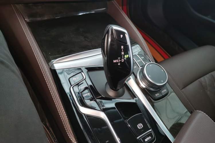 Used BMW 5 Series 2021 Updated Version 525Li Luxury Package Gear Lever